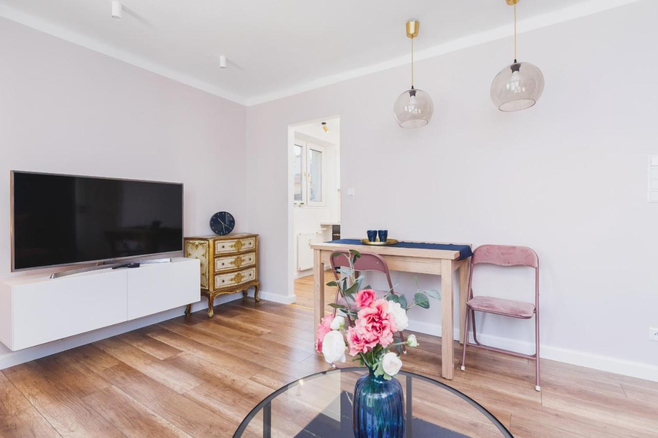 Apartament Przy Bulwarach Wislanych Kosciuszki By Noclegi Renters คราคูฟ ภายนอก รูปภาพ